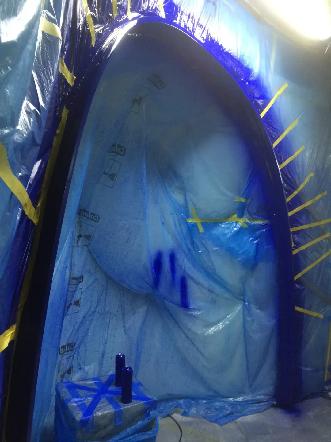 Präzise Vorbereitung vor dem Lackieren beim Yacht Refit