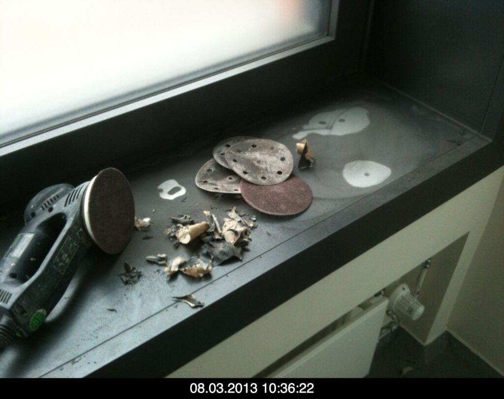 Fensterbank reparieren: Anthrazit – vorbereitung
